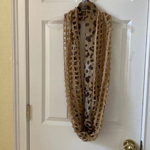 Women Animal Print Scarf with fringe